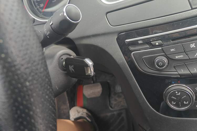 Used Peugeot 508 2012 2.0L Automatic Smart Enjoyment Version Vehicle Key
