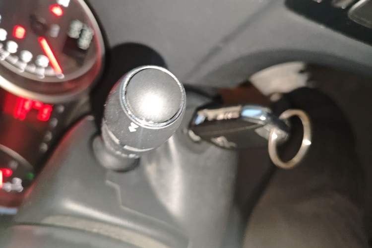 Used Peugeot 508 2012 2.0L Automatic Smart Enjoyment Version Vehicle Key