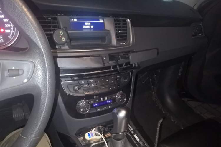 Used Peugeot 508 2013 2.0L 2nd Anniversary Edition with Automatic Sunroof – Classic Version Audio And AC Panel