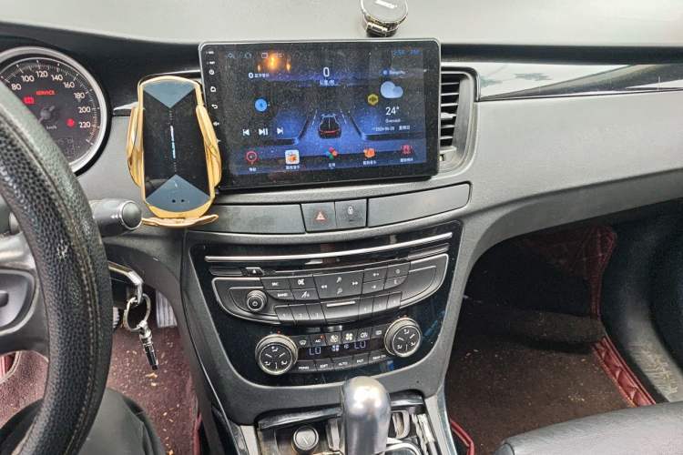 Used Peugeot 508 2013 2.0L 2nd Anniversary Edition Automatic Smart Enjoyment Version Audio And AC Panel