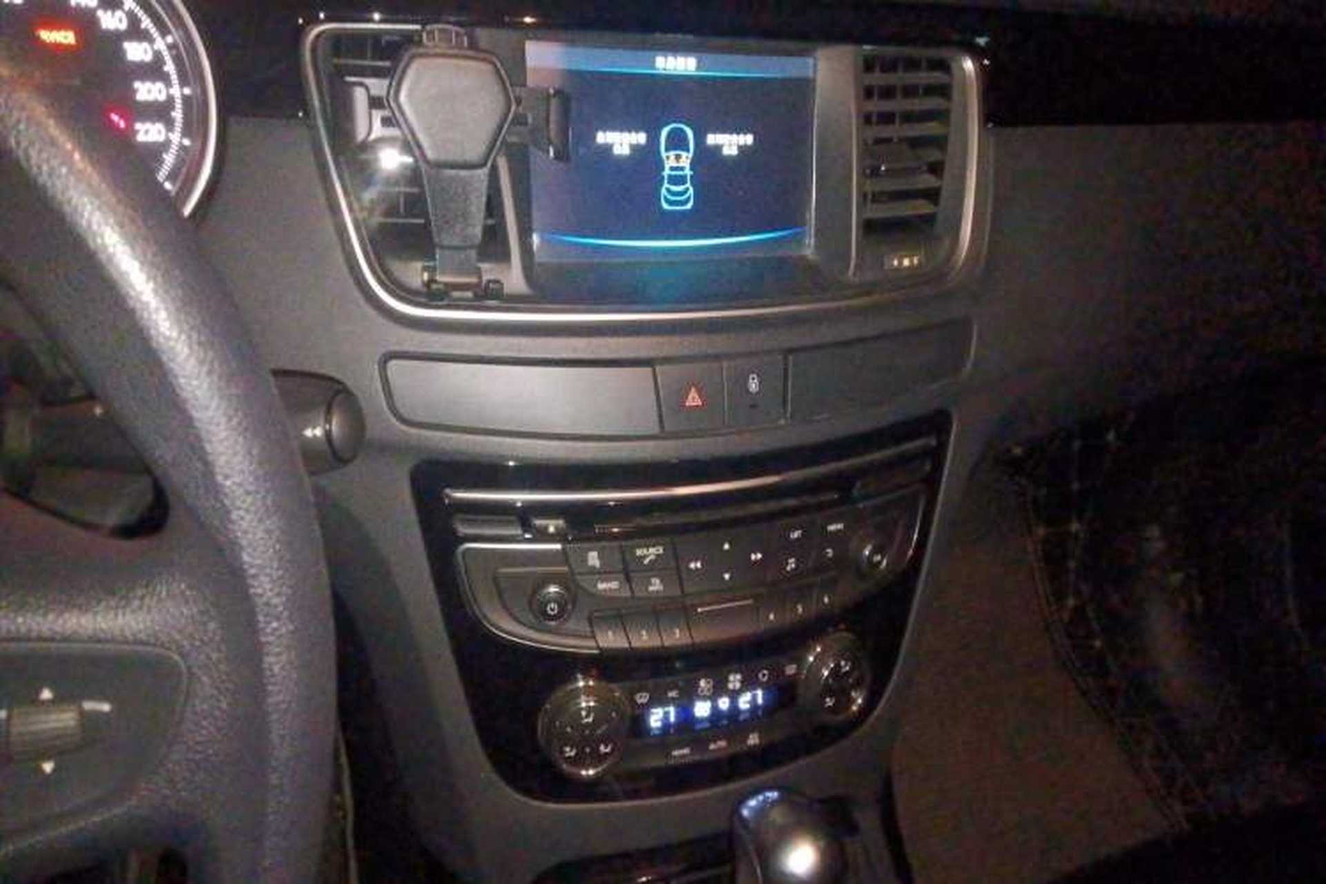 Used Peugeot 508 2013 2.0L 2nd Anniversary Edition with Automatic Sunroof – Classic Version Audio And AC Panel