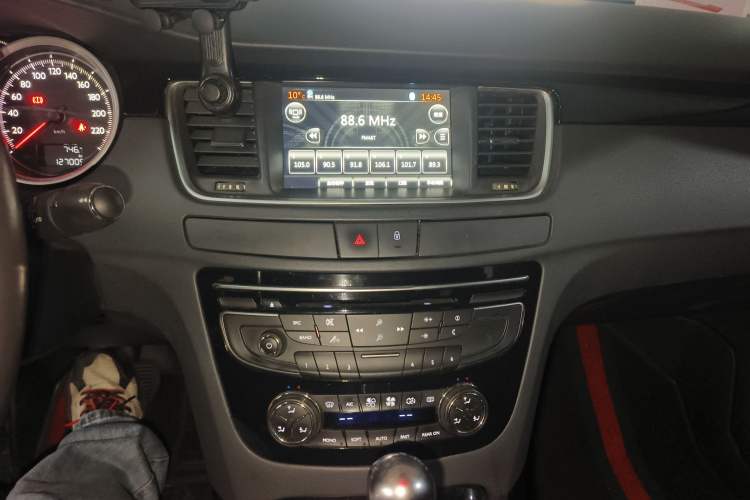 Used Peugeot 508 2013 2.3L Roland Garros Edition Audio And AC Panel