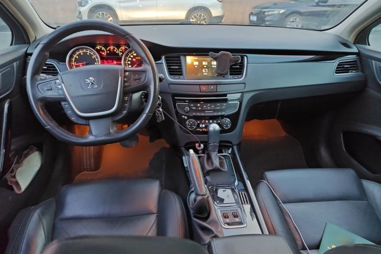 Used Peugeot 508 2013 2.0L 2nd Anniversary Edition Automatic Smart Enjoyment Version Center Console