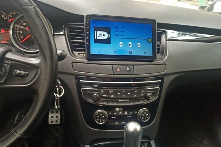 Used Peugeot 508 2013 2.0L 2nd Anniversary Edition with Automatic Sunroof – Classic Version Center Console