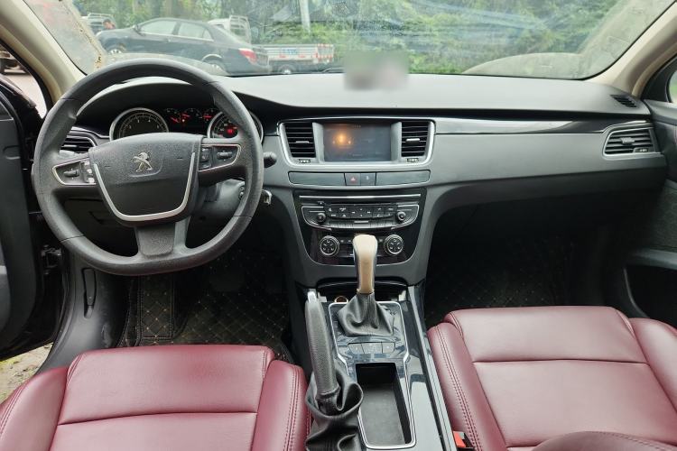 Used Peugeot 508 2013 2.0L 2nd Anniversary Edition with Automatic Sunroof – Classic Version Center Console