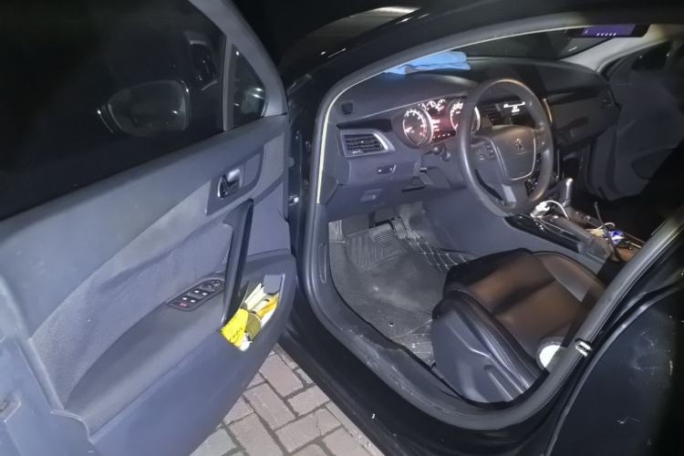 Used Peugeot 508 2013 2.0L 2nd Anniversary Edition with Automatic Sunroof – Classic Version Driver Seat