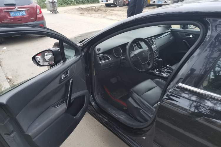Used Peugeot 508 2013 2.0L 2nd Anniversary Edition with Automatic Sunroof – Classic Version Driver Seat