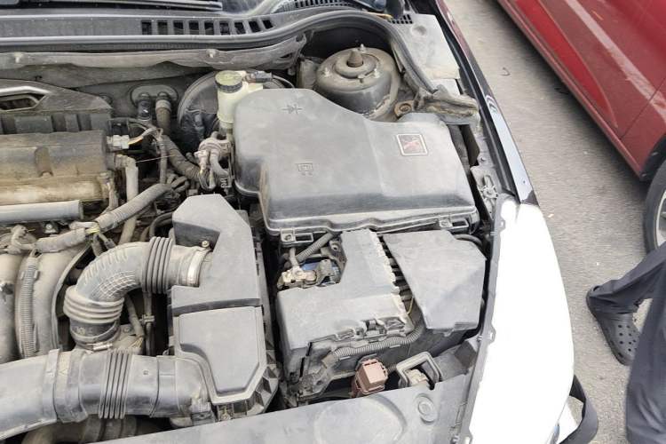 Used Peugeot 508 2013 2.3L Roland Garros Edition Engine Bay Left