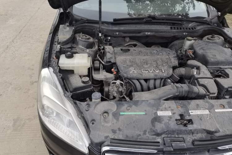 Used Peugeot 508 2013 2.0L 2nd Anniversary Edition with Automatic Sunroof – Classic Version Engine Bay Right