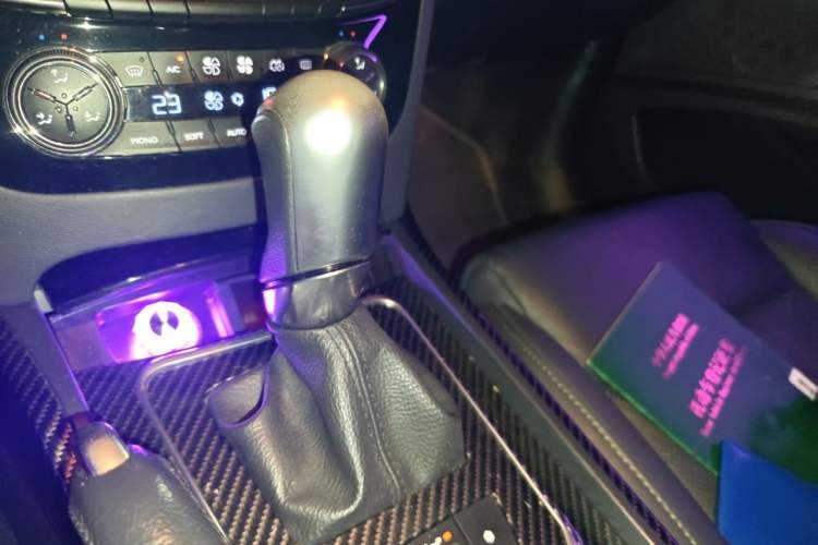 Used Peugeot 508 2013 2.0L 2nd Anniversary Edition Automatic Smart Enjoyment Version Gear Lever