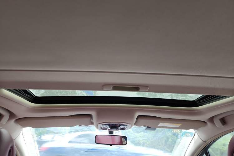 Used Peugeot 508 2013 2.0L 2nd Anniversary Edition with Automatic Sunroof – Classic Version Headliner