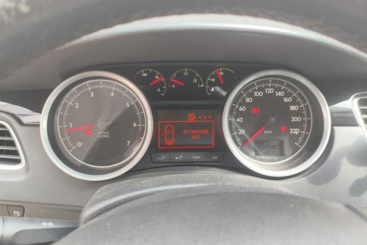 Used Peugeot 508 2013 2.0L 2nd Anniversary Edition with Automatic Sunroof – Classic Version Instrument Cluster
