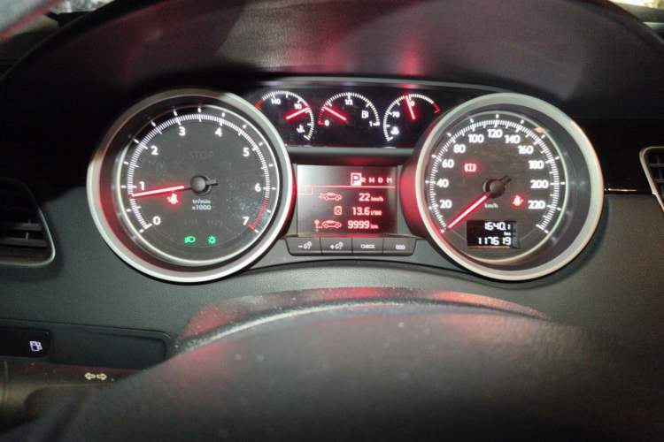 Used Peugeot 508 2013 2.0L 2nd Anniversary Edition with Automatic Sunroof – Classic Version Instrument Cluster
