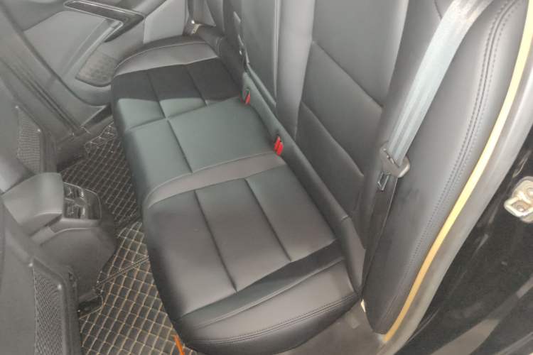 Used Peugeot 508 2013 2.0L 2nd Anniversary Edition with Automatic Sunroof – Classic Version Interior 1