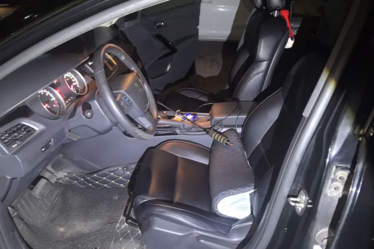 Used Peugeot 508 2013 2.0L 2nd Anniversary Edition with Automatic Sunroof – Classic Version Left Front Seat