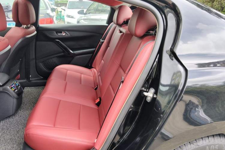Used Peugeot 508 2013 2.0L 2nd Anniversary Edition with Automatic Sunroof – Classic Version Left Rear Seat