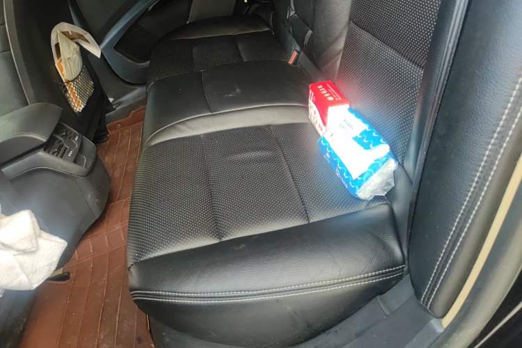 Used Peugeot 508 2013 2.0L 2nd Anniversary Edition with Automatic Sunroof – Classic Version Left Rear Seat