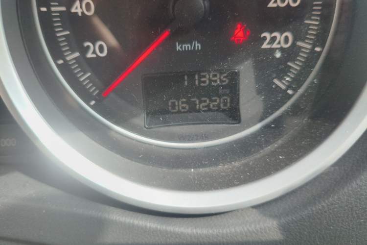 Used Peugeot 508 2013 2.0L 2nd Anniversary Edition with Automatic Sunroof – Classic Version Odometer Close Up