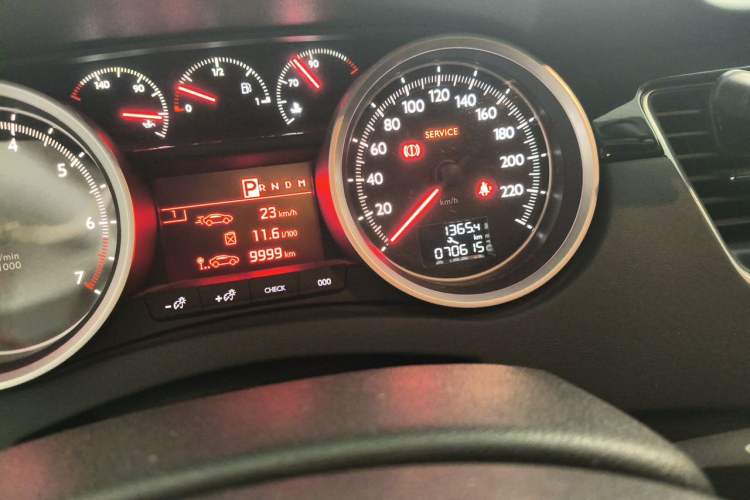 Used Peugeot 508 2013 2.0L 2nd Anniversary Edition with Automatic Sunroof – Classic Version Odometer Close Up
