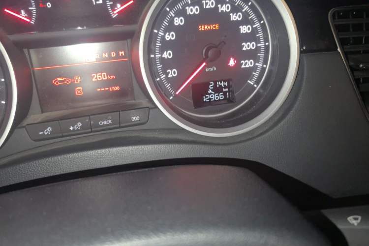 Used Peugeot 508 2013 2.0L 2nd Anniversary Edition with Automatic Sunroof – Classic Version Odometer Close Up