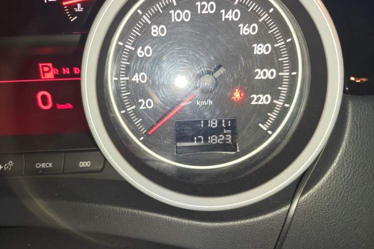Used Peugeot 508 2013 2.0L 2nd Anniversary Edition Automatic Smart Enjoyment Version Odometer Close Up
