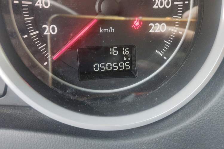 Used Peugeot 508 2013 2.3L 2nd Anniversary Edition Automatic Flagship Model Odometer Close Up