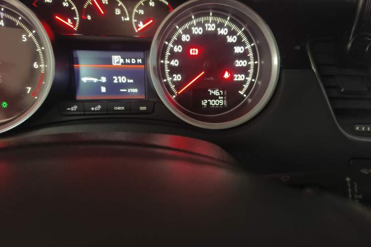 Used Peugeot 508 2013 2.3L Roland Garros Edition Odometer Close Up