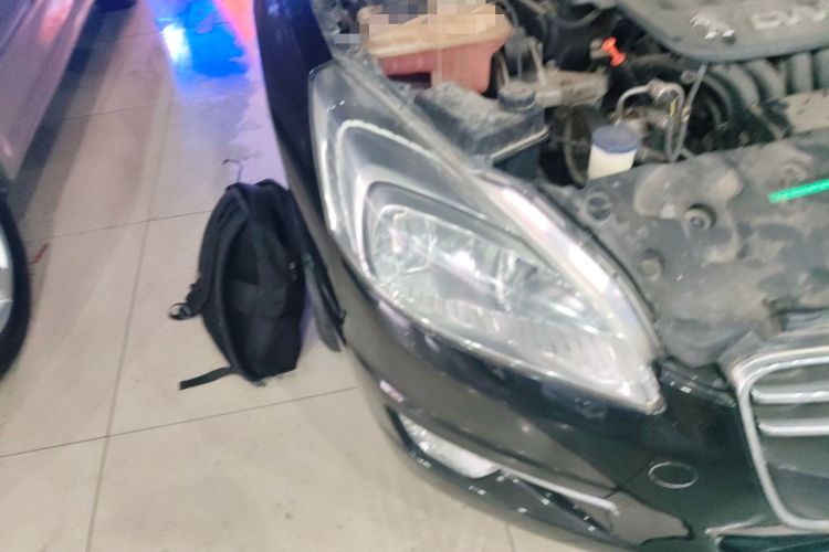 Used Peugeot 508 2013 2.0L 2nd Anniversary Edition with Automatic Sunroof – Classic Version Right Front Headlight