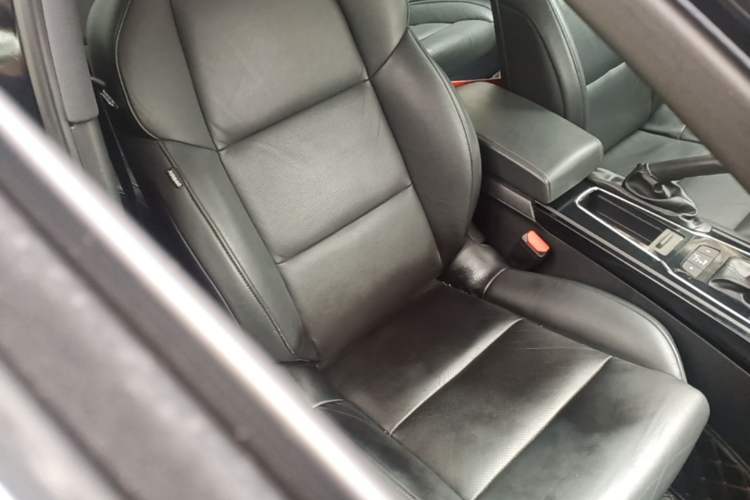 Used Peugeot 508 2013 2.0L 2nd Anniversary Edition with Automatic Sunroof – Classic Version Right Front Seat