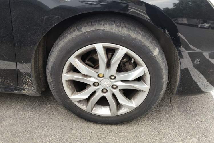 Used Peugeot 508 2013 2.3L Roland Garros Edition Right Front Wheel Hub