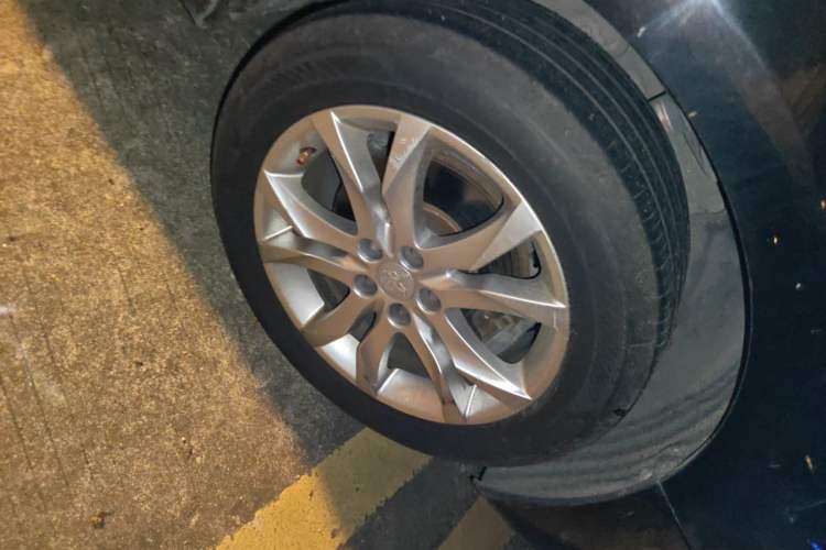 Used Peugeot 508 2013 2.0L 2nd Anniversary Edition Automatic Smart Enjoyment Version Right Front Wheel Hub