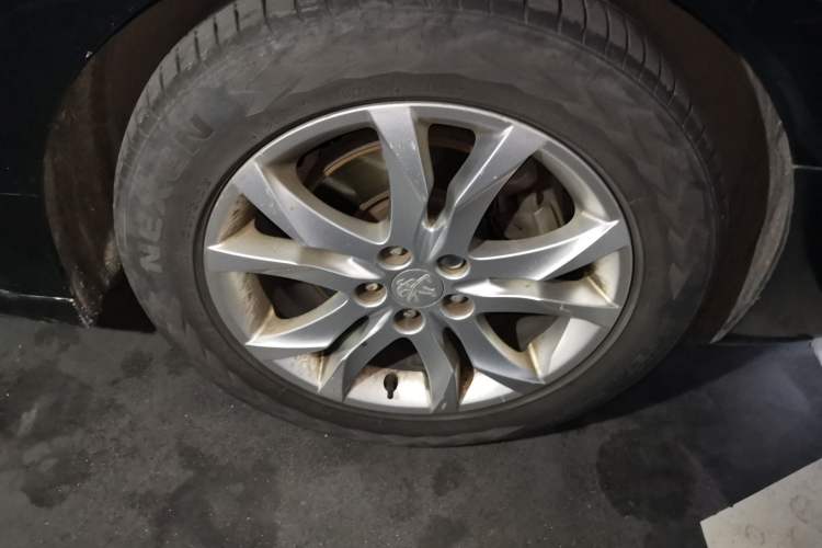 Used Peugeot 508 2013 2.0L 2nd Anniversary Edition Automatic Smart Enjoyment Version Right Front Wheel Hub