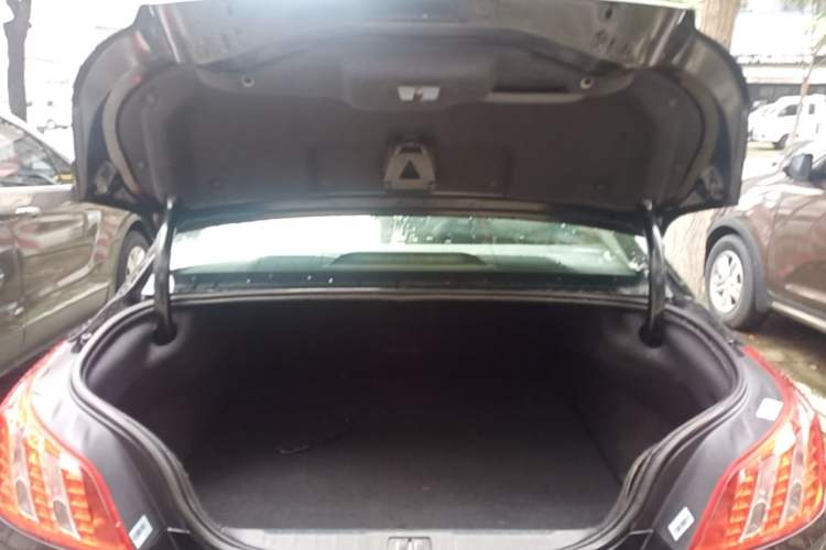 Used Peugeot 508 2013 2.0L 2nd Anniversary Edition with Automatic Sunroof – Classic Version Trunk