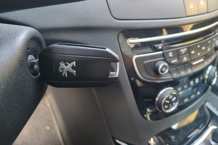 Used Peugeot 508 2013 2.0L 2nd Anniversary Edition with Automatic Sunroof – Classic Version Vehicle Key