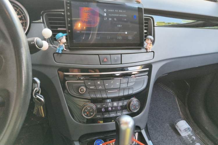 Used Peugeot 508 2013 2.0L 2nd Anniversary Edition Automatic Smart Enjoyment Version Audio And AC Panel