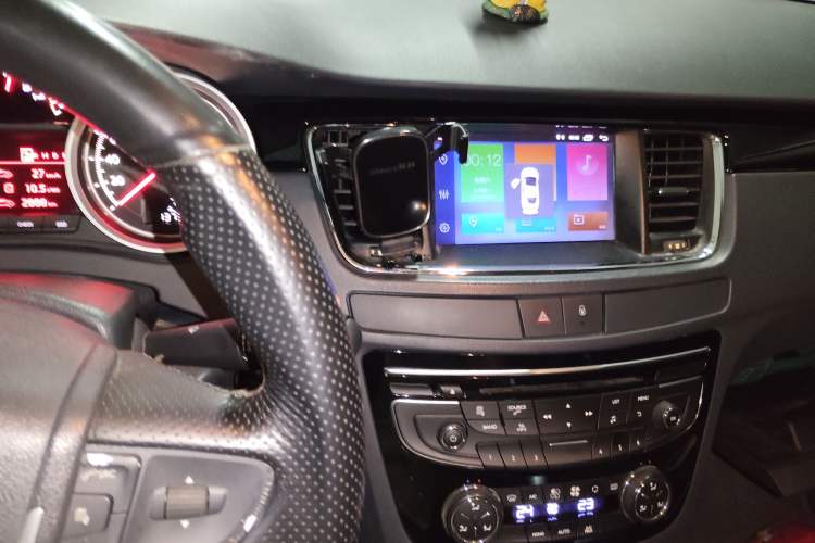 Used Peugeot 508 2013 2.0L 2nd Anniversary Edition with Automatic Sunroof – Classic Version Audio And AC Panel