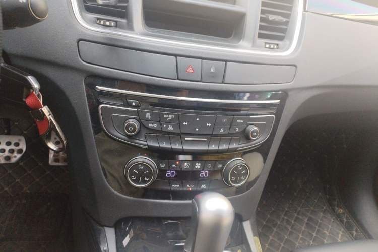 Used Peugeot 508 2013 2.0L 2nd Anniversary Edition with Automatic Sunroof – Classic Version Audio And AC Panel