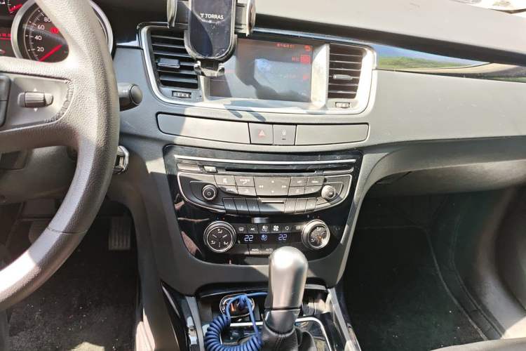 Used Peugeot 508 2013 2.0L 2nd Anniversary Edition with Automatic Sunroof – Classic Version Audio And AC Panel