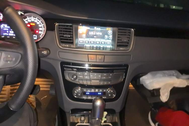 Used Peugeot 508 2013 2.3L Roland Garros Edition Audio And AC Panel