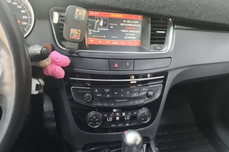 Used Peugeot 508 2013 2.0L 2nd Anniversary Edition with Automatic Sunroof – Classic Version Audio And AC Panel