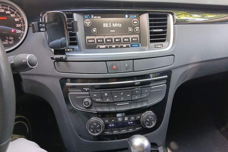 Used Peugeot 508 2013 2.3L Roland Garros Edition Audio And AC Panel