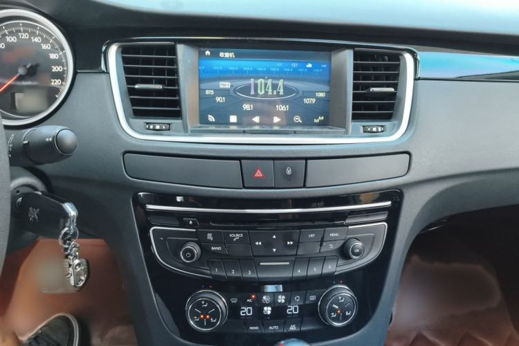 Used Peugeot 508 2013 2.0L 2nd Anniversary Edition with Automatic Sunroof – Classic Version Audio And AC Panel