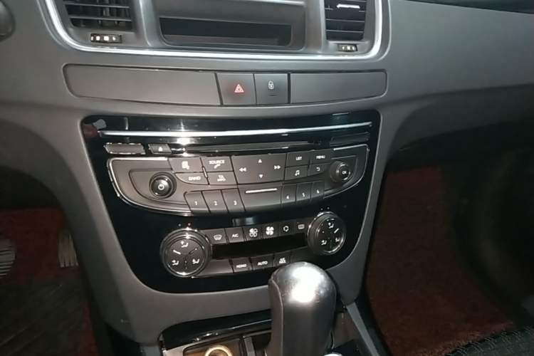 Used Peugeot 508 2013 2.0L 2nd Anniversary Edition with Automatic Sunroof – Classic Version Audio And AC Panel