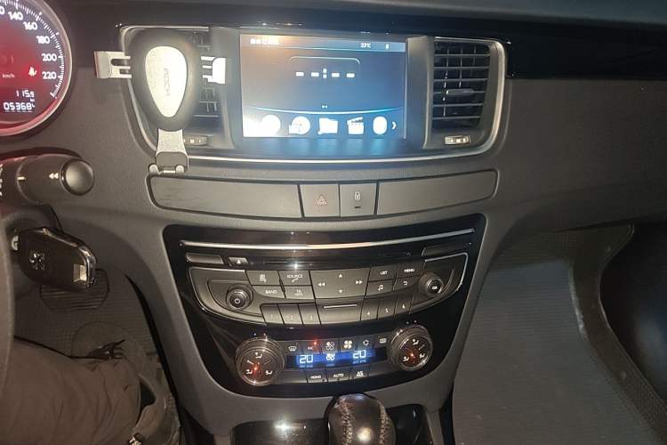 Used Peugeot 508 2013 2.0L 2nd Anniversary Edition with Automatic Sunroof – Classic Version Audio And AC Panel