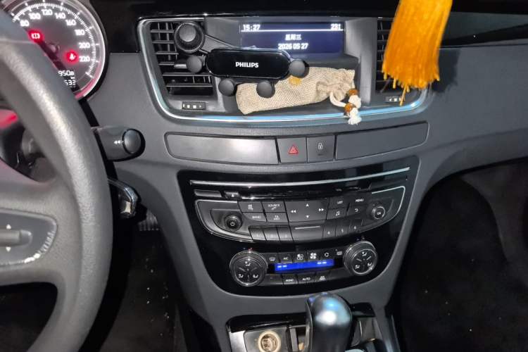 Used Peugeot 508 2013 2.0L 2nd Anniversary Edition with Automatic Sunroof – Classic Version Audio And AC Panel