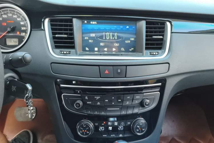 Used Peugeot 508 2013 2.0L 2nd Anniversary Edition with Automatic Sunroof – Classic Version Audio And AC Panel