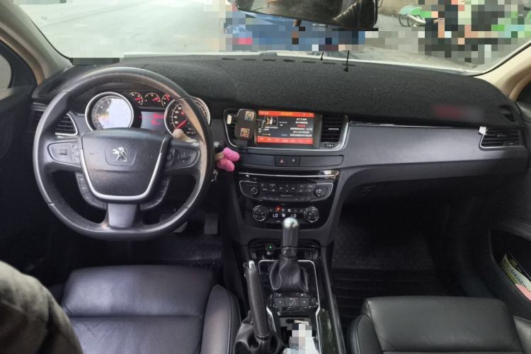 Used Peugeot 508 2013 2.0L 2nd Anniversary Edition with Automatic Sunroof – Classic Version Center Console
