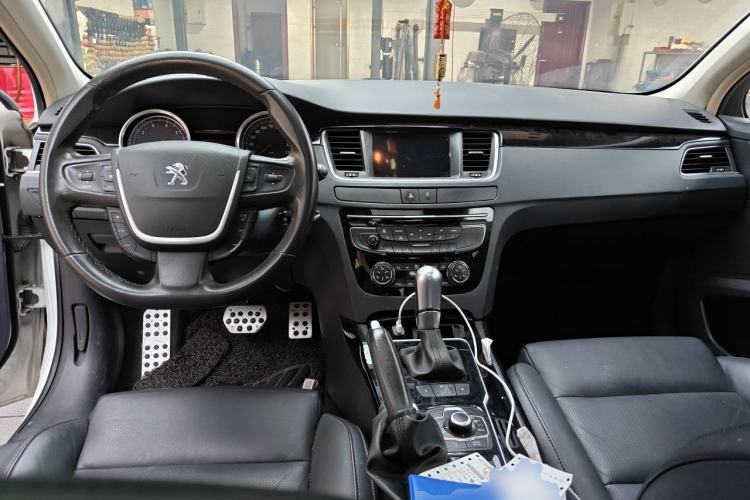 Used Peugeot 508 2013 2.0L 2nd Anniversary Edition Automatic Smart Enjoyment Version Center Console