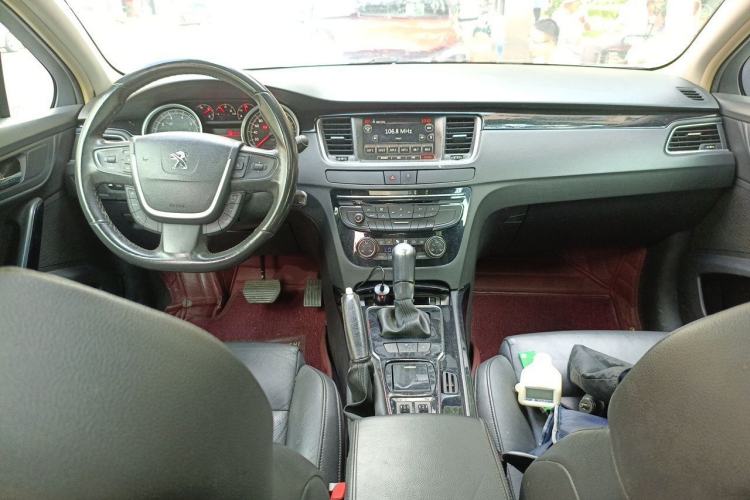 Used Peugeot 508 2013 2.0L 2nd Anniversary Edition Automatic Smart Enjoyment Version Center Console