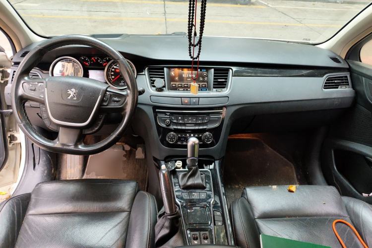 Used Peugeot 508 2013 2.3L Roland Garros Edition Center Console